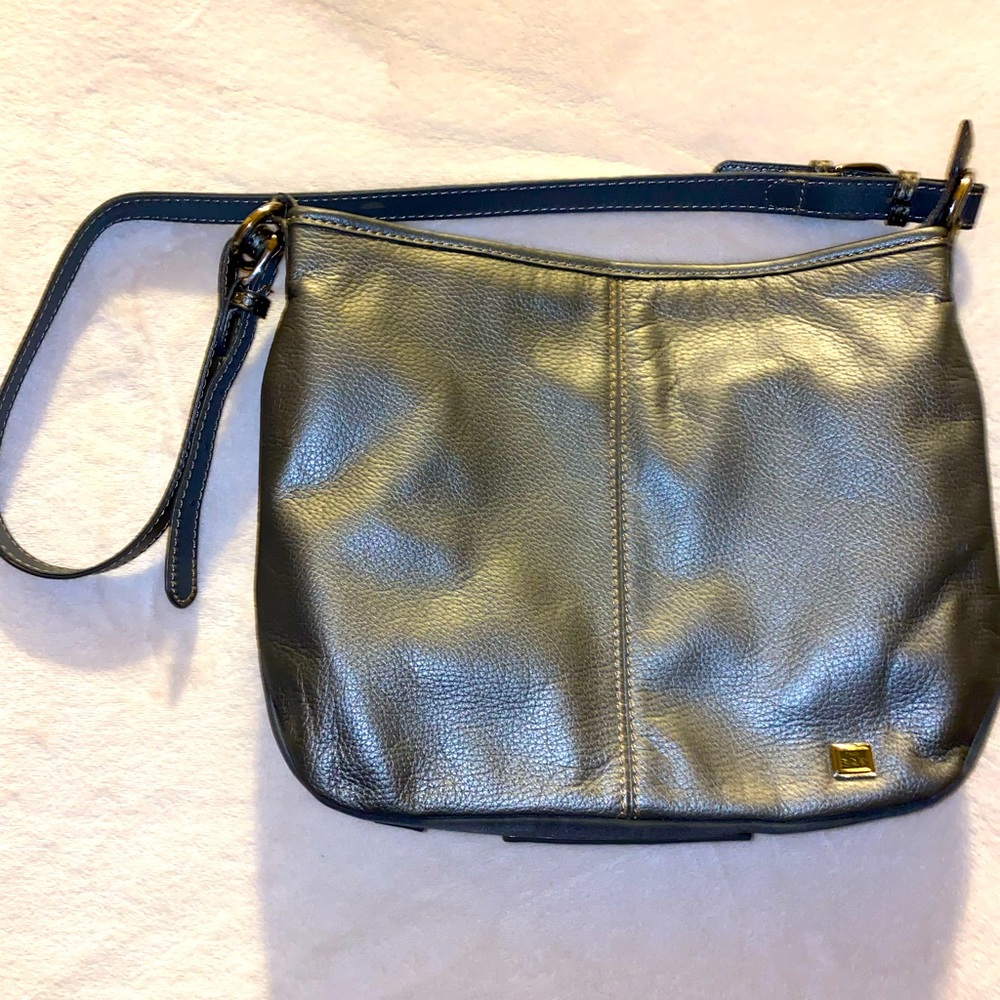 The Sak metallic silver leather shoulder bag /NWOT